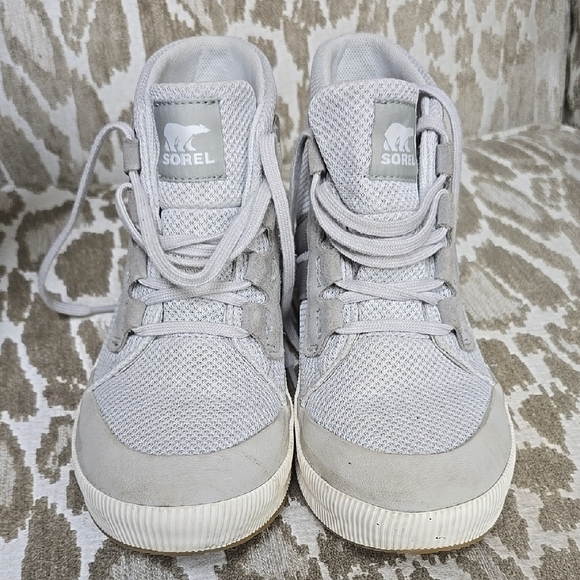 Sorel Gray Sneakers with Breathable Mesh and Cushioned Sole - Picture 6 of 16